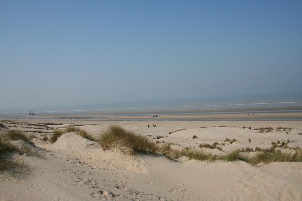 Jeugdherberg De Peerdevisser Oostduinkerke Dış mekan fotoğraf